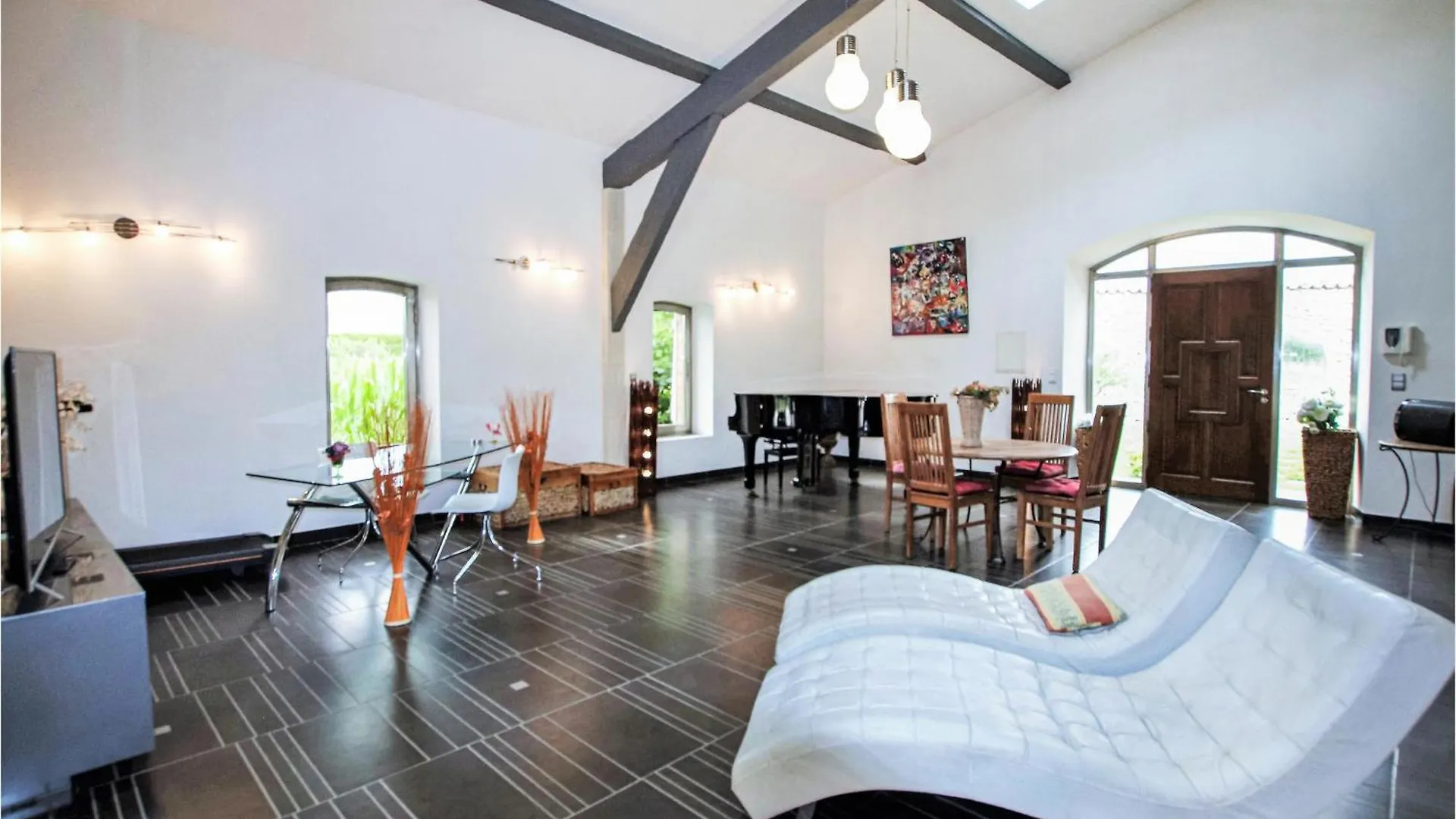 Beautiful Home In Loriol-Sur-Drome Francie
